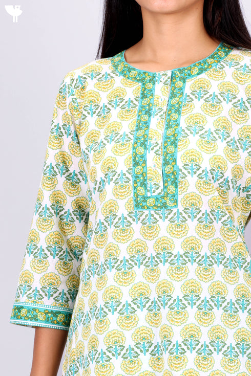 Cambric Cotton Kurta And Pant Set In Floral Print